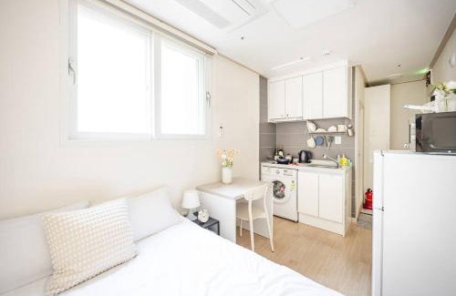 Sinchon-dong Apartment | EWHA Blossom House#72