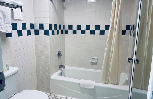 Fredericksburg Hotel | Excel Inn & Suites