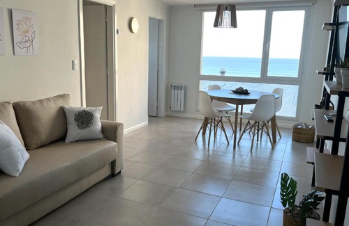 La Perla Apartment | Excelente! 4 personas frente al mar con cochera
