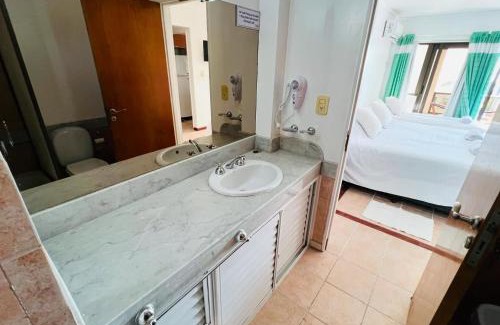 Parana Apartment | Excelente departamento, a metros del Shopping Paso del Paraná, vista al río Paraná - silencio - ideal para descansar - barrio residencial - Cámaras de seguridad 24hs - unidad Monitoreada