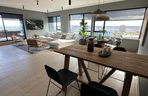 Los Angeles Apartment | Excelente y céntrico depto Dual