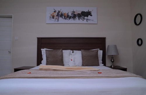 Gaborone House | Excella Guesthouse