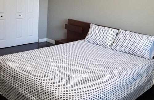 Maple Ridge House | Excellent 3 Bedroom / 1.5 BA Upper level house with Gorgeous Patio