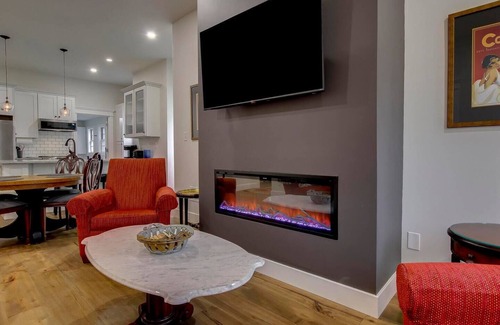 Crescent Hill Condo | Excellent 3BR/2BA PRIME Location!