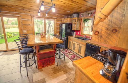Fish Creek Cabin | Excellent and spacious location perfect for families! Spotlessly clean property