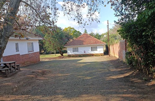 Scottsville Apartment | Excellent Apartment for a memorable stay - Super close to every major amenities.