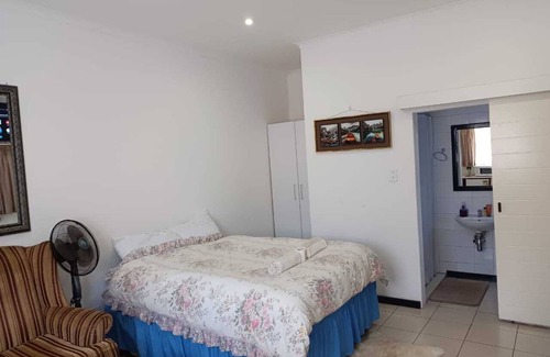 Scottsville Apartment | Excellent Apartment for a memorable stay - Super close to every major amenities.