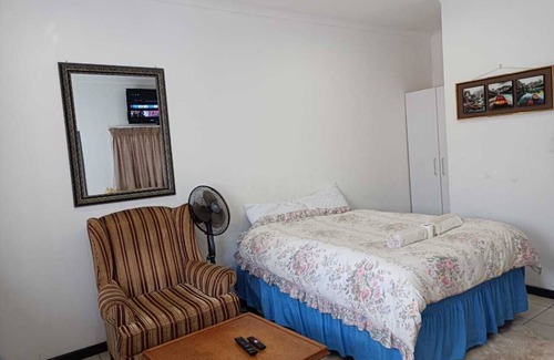 Scottsville Apartment | Excellent Apartment for a memorable stay - Super close to every major amenities.