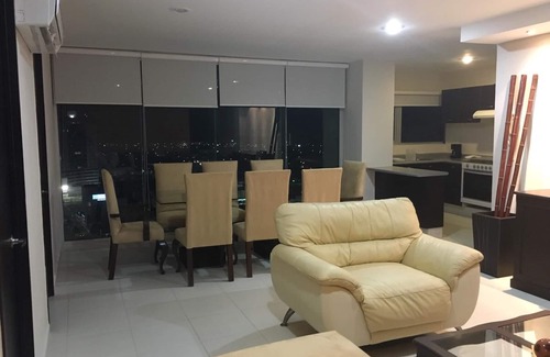 De Las Americas Apartment | Excellent apartment in Torre Bocatowers