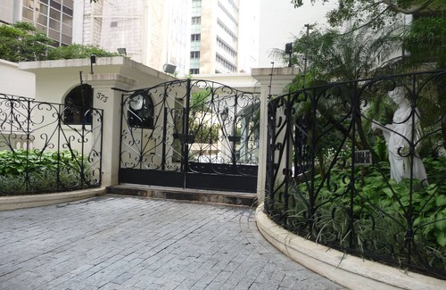 Cerqueira Cesar Apartment | Excellent apt in Gardens, Trianon, Wifi, Garage, Close to 3 Metro Stations