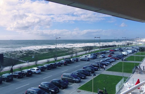 Canidelo Apartment | Excellent beach front apartment with large sunny balcony overlooking the sea