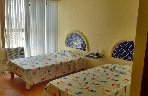 Residencial Salagua Apartment | Excellent Beach Apartment in Manzanillo Bay