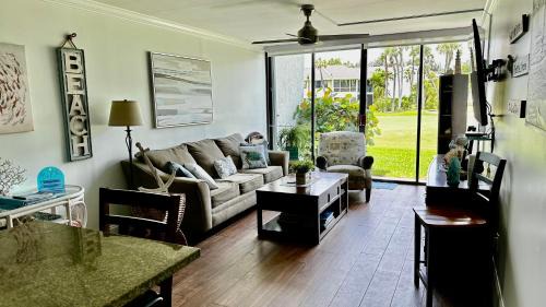 Fort Pierce Apartment | Excellent beach front community, golf course, tennis, sunny weather year round!