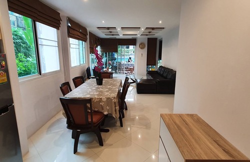 Nong Prue Apartment | Excellent condo 100 m2 with large garden
