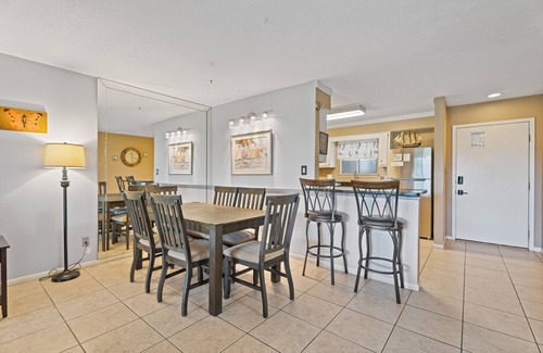 Fort Walton Beach - Destin Condo | Excellent Emerald Coast Location