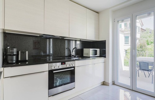 District 2 Apartment | Excellent Enge 3BR w/Balcony, W/D & Elev, by Blueground