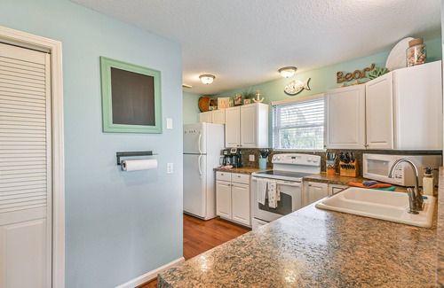 Jamaica Beach House | EXCELLENT fishing Kayaks 3/2.5 house on Main Canal