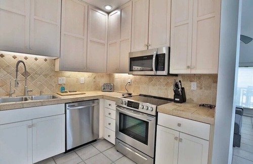 Chivas Bluff Condo | Excellent Gulf front located along a private beach dog friendly