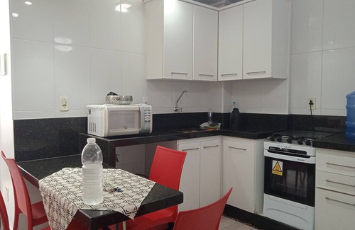 Centro Apartment | Excellent kitinet, internet, beach chairs, cooler, bed and bath linen