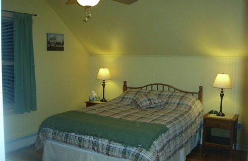 Mount Tabor House | Excellent location close to trails treasures await.