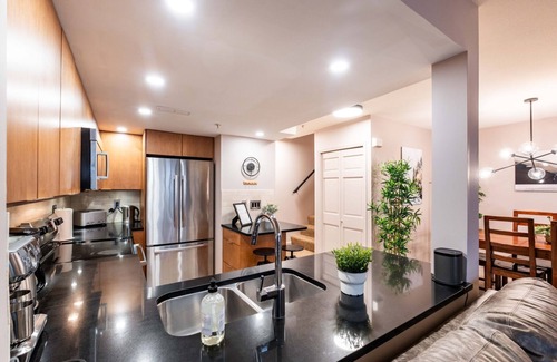Whistler Cay Heights Condo | Excellent location | Renovated | Pool & hot tub | BBQ
