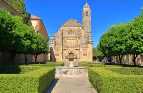 Ubeda Apartment | Excellent location to all historic building and monuments in Ubeda