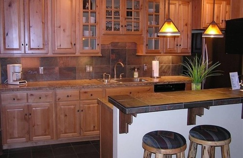 Teton Village Condo | Excellent Reviews, Close to Moose Creek Lift, Shuttle to Village Base, Hot Tub