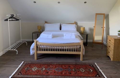 Lisburn House | Excellent rural base to explore County Down, Belfast and beyond.