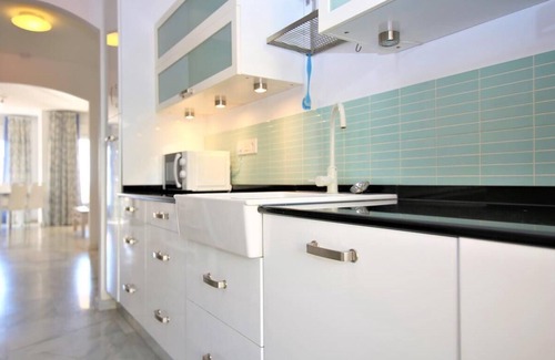 Estepona Apartment | Excellent stylish apartment with sea views, Belgravia Club next to Estepona port by the beach