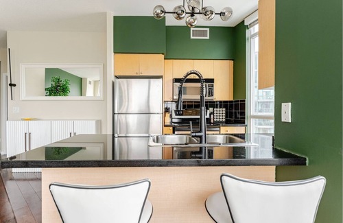 Fort York Condo | Excellent Toronto city views