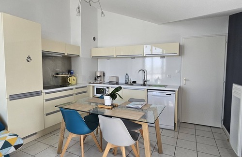 Saint-Gilles-Croix-de-Vie Apartment | Exceptional view next to the Grande Plage with WIFI