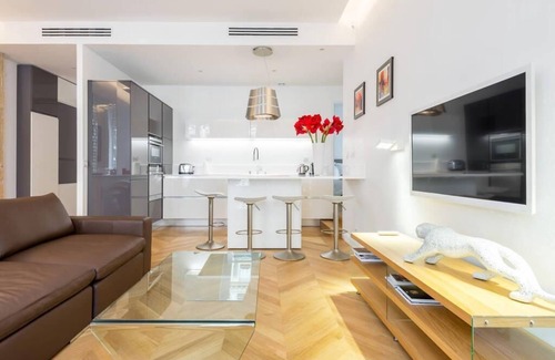 Bellecour - Hotel Dieu Apartment | Exceptional 2-bedroom apartment 74m2 Place Bellecour (Downtown)