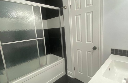 Ottawa Division House | Exceptional 3 bedroom Townhouse