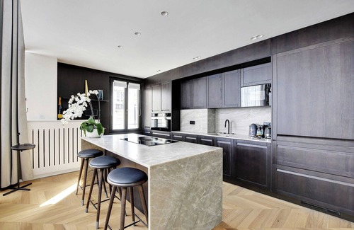 Quartier de la Plaine-de-Monceaux Apartment | Exceptional apt with A/C - 2BD/4P - Parc Monceau