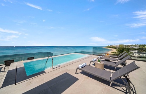 Bridgetown Condo | Exceptional Beachfront Condo - Allure 301