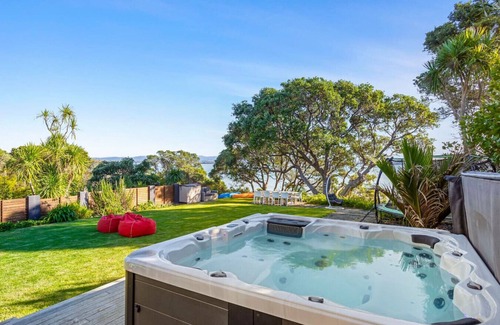 Beach Haven House | Exceptional Beach Front Home w Spa Pool & Gym