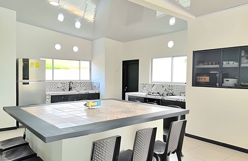 Tocaima House | Exceptional CASA FINCA private pool wi-fi tv