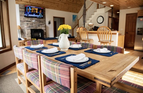 Harbor Springs Ski Chalet | Exceptional Chalet near Harbor, Nubs Nob and Boyne Highlands Ski and Golf Resort