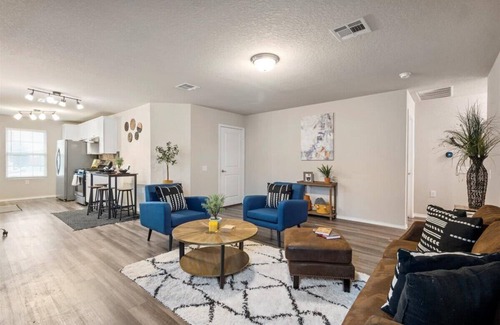 Southside House | Exceptional Escape! Fast WiFi & Fully Loaded