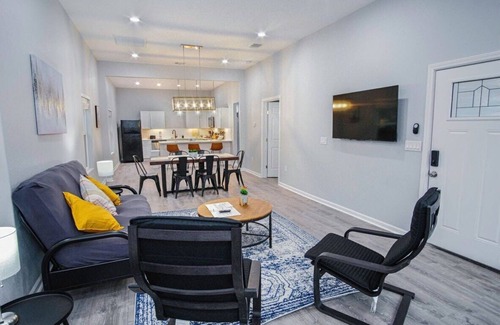 Historic Garderns House | Exceptional Home So Close to Riverwalk & Downtown!