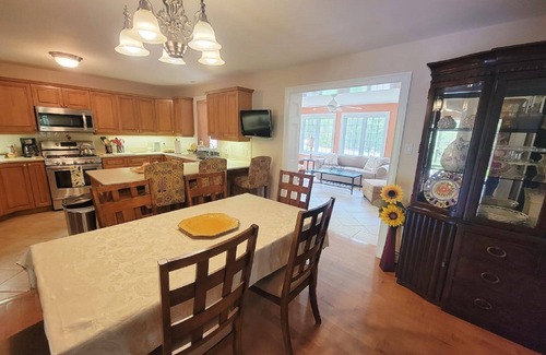 East Harwich House | Exceptional mid-Cape oasis with many amenities!