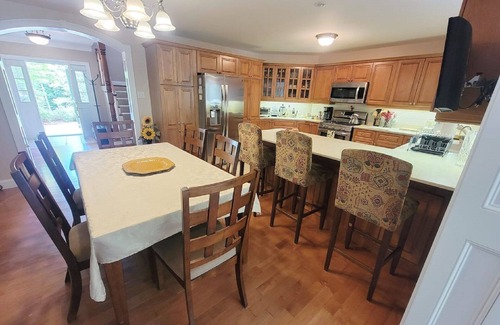 East Harwich House | Exceptional mid-Cape oasis with many amenities!