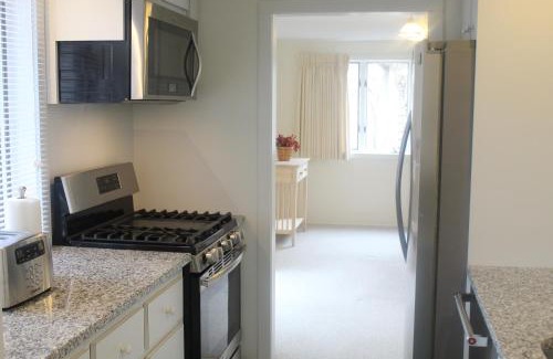 Mews Village Villa | Exceptional New Seabury Mews Property