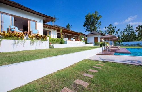 Moo 5 Villa | Exceptional Panoramic Sea View, Large Garden with 15 m swimming pool