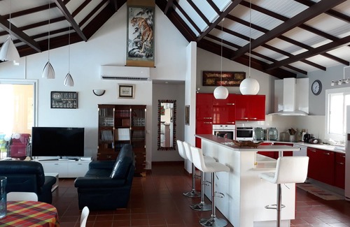 Mare Gailard Villa | Exceptional sea-view villa with pool and jacuzzi