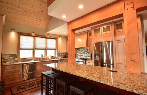 Golden House | Exceptional Ski-in/Walk-out Home - 4100 Sft