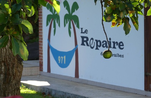 Trois-Rivieres House | Exceptional view of the Saintes Archipelago