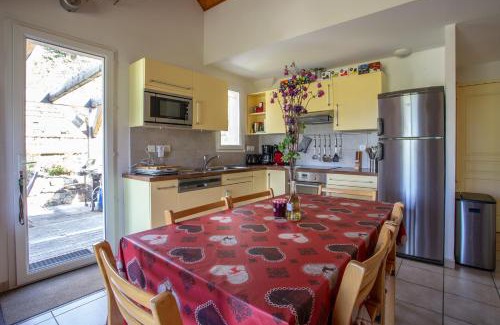Embrun House | Exceptional view of the Serre-poncon lake, Embrun beach and mountains