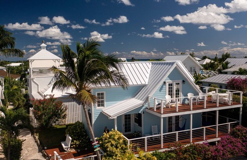 Hope Town Villa | Exceptional Villa With Private Harbourfront Dock