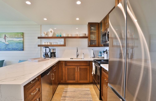 Kihei Condo | Exceptionally Remodeled Oceanfront, Sunsets, A/C, King bed Hale Kai O Kihei